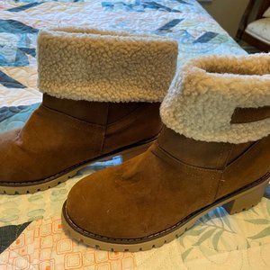 New winter leather boots Size 7 1/2